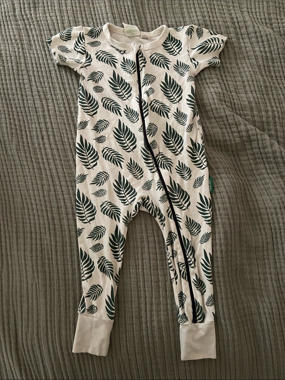 Parade 18-24 months Organic Leaf-Print One-Pajamas Romper